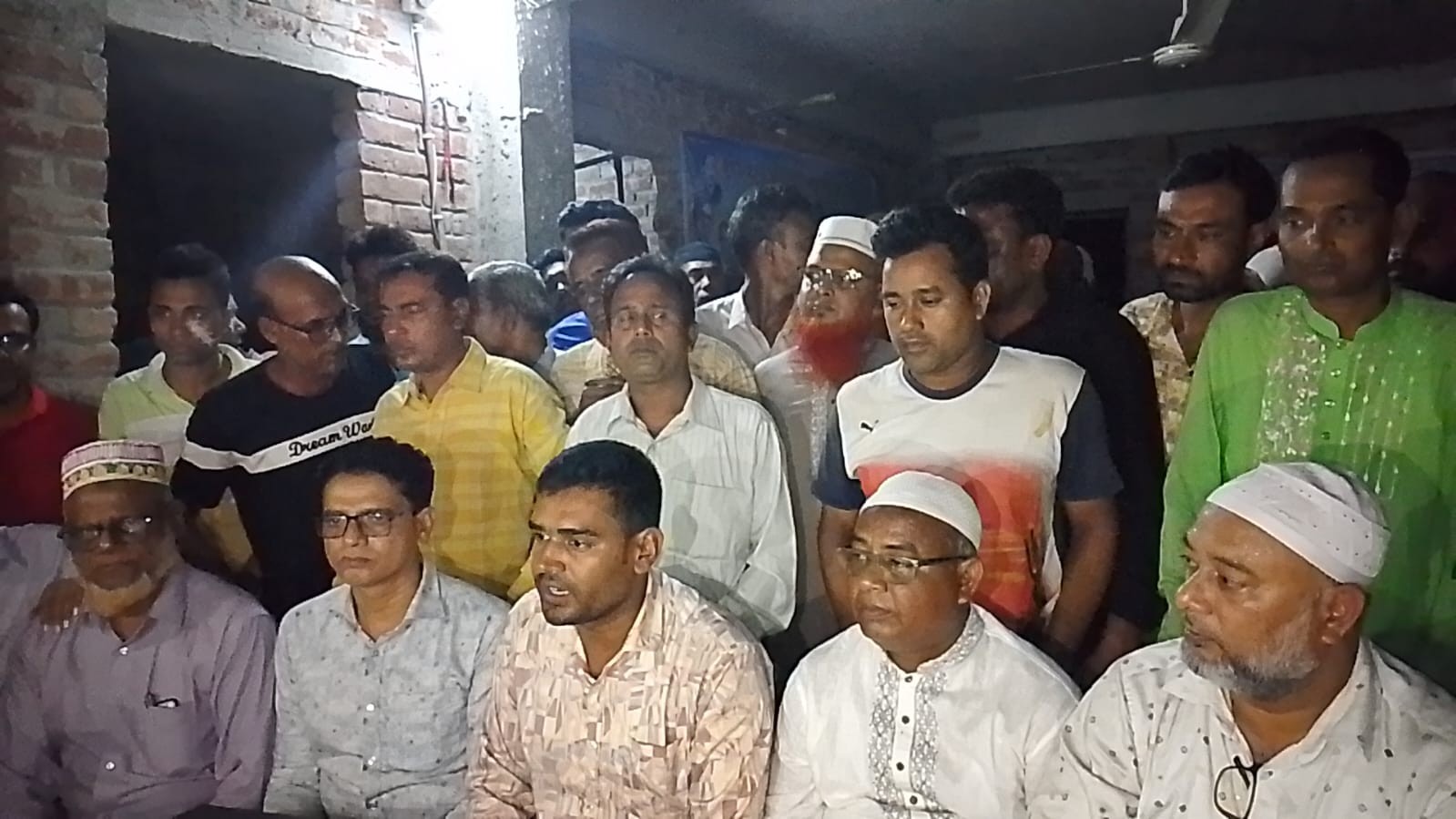 মান্দা-৪ আসনে ডা. টিপুকে সমর্থন জানিয়ে সংবাদ সম্মেলন